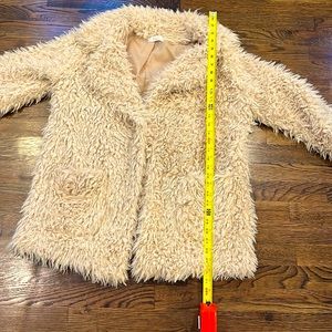 Fashionable cozy warm ladies coat